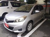 トヨタ ヴィッツ １３００ Ｆ ５ドア ＦＣＶＴ ２ＷＤ 