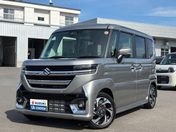 スズキ スペーシア　カスタム　４ＷＤ カスタム　ＨＹＢＲＩＤ　ＸＳターボ