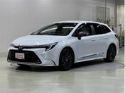 トヨタ カローラ　ツーリング　ハイブリッド Ｗ×Ｂ