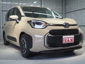 トヨタ シエンタ ハイブリッドＺ　登録済未使用車　禁煙車