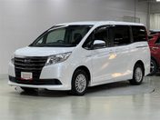 トヨタ ノア　ハイブリッド Ｘ　ディライトプラス