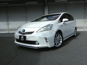 トヨタ プリウス　アルファ １８００ Ｓ ツーリングセレクション ５