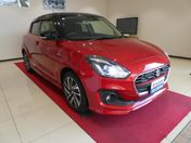 スズキ スイフト ＨＹＢＲＩＤ　ＲＳ　２型　２ＷＤ　ＣＶＴ