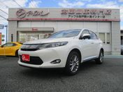 トヨタ ハリアー　２ＷＤ プレミアム