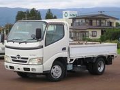 日野自動車 デュトロ 平ボディ　５ＭＴ　ＥＴＣ　ＡＢＳ