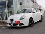 アルファロメオ ジュリエッタ クアドリフォリオ　ヴェルデ