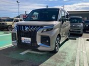 スズキ ソリオ　バンディット　４ＷＤ ４ＷＤバンディット　ＨＹＢＲＩＤ　ＭＶ　