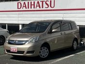 トヨタ アイシス １．８　Ｌ　ワンオーナー　純正７インチナ