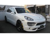 ポルシェ カイエン Ｓ　ハイブリッド