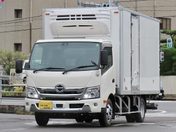 日野自動車 デュトロ ２．９５ｔ　ワイドロング　冷蔵・冷凍車　