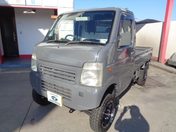 スズキ キャリイトラック　４ＷＤ ＫＣエアコン・パワステ　リフトアップ　新