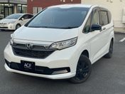 ホンダ フリード　ハイブリッド　４ＷＤ Ｇ　ブラックスタイル