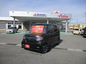 ホンダ Ｎ　ＢＯＸ　カスタム　４ＷＤ ＧＬホンダセンシング　４ＷＤ　ナビ　バッ