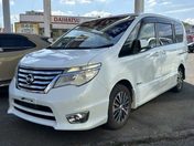日産 セレナ ２．０　ハイウェイスター　Ｖセレクション