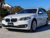 ＢＭＷ ５シリーズ　セダン ５２３ｉ　ラグジュアリー