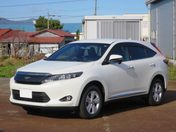 トヨタ ハリアー　４ＷＤ エレガンス　ナビ　ＰＵＳＨ　オートＡＣ