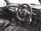 車両画像16