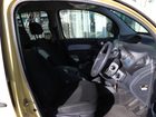 車両画像12