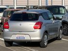 車両画像10