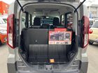 車両画像18