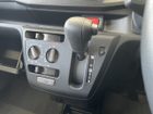 車両画像16