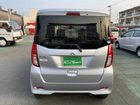 車両画像10