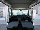 車両画像16