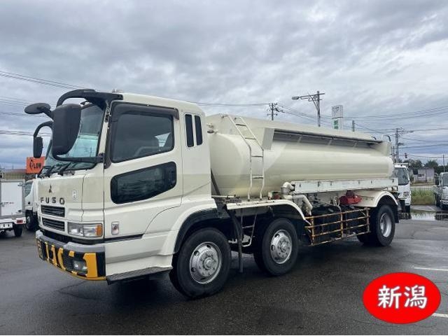 MITSUBISHI SUPER GREAT 2004