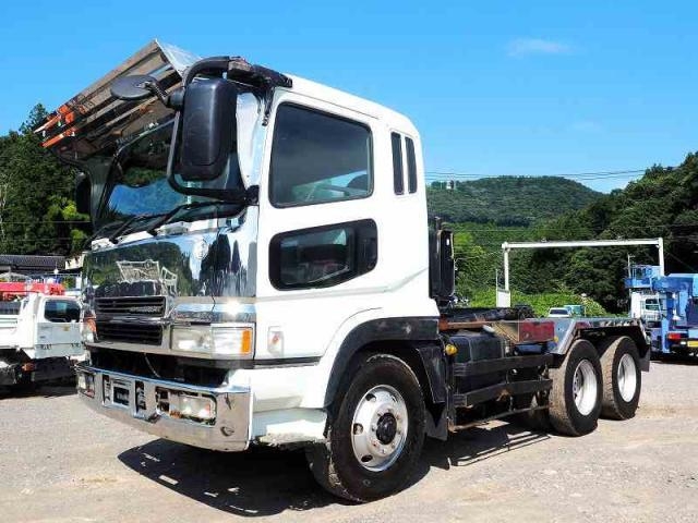 MITSUBISHI SUPER GREAT 2001