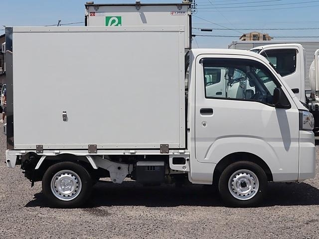 T24067082
