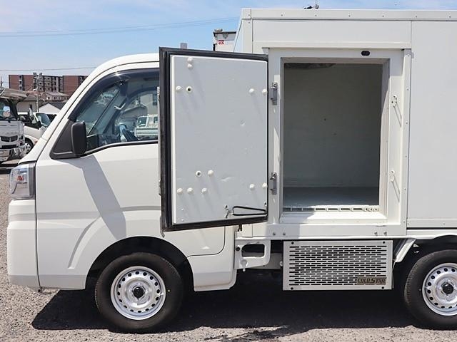 T24067082