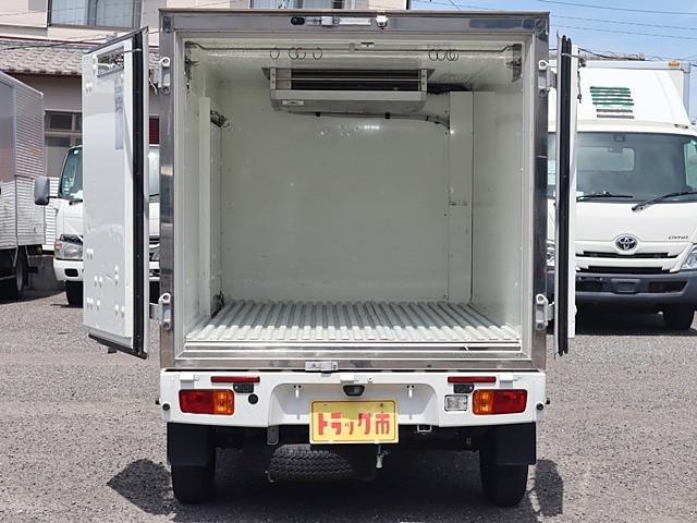 T24067082