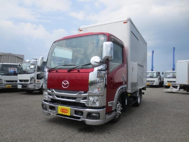 MAZDA TITAN 2017