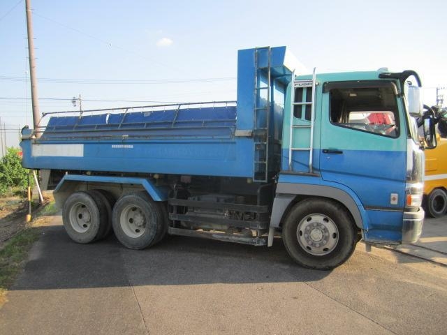 MITSUBISHI SUPER GREAT 2004