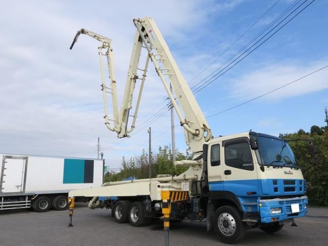 ISUZU GIGA 2010