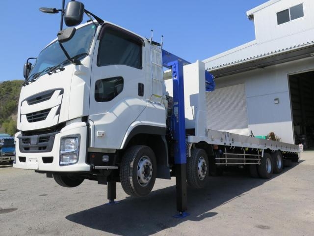 ISUZU GIGA 2016