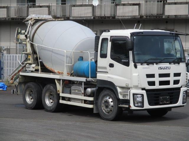 ISUZU GIGA 2013