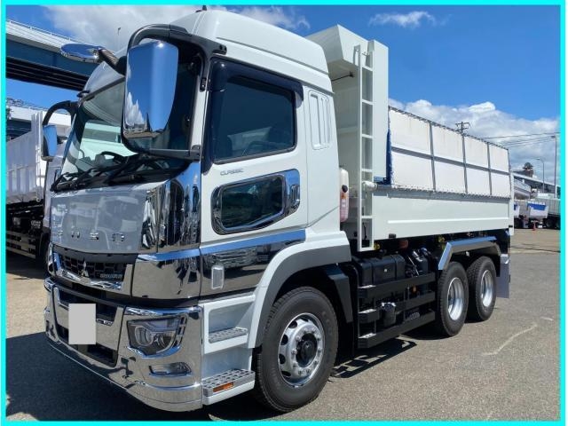 MITSUBISHI SUPER GREAT 2024