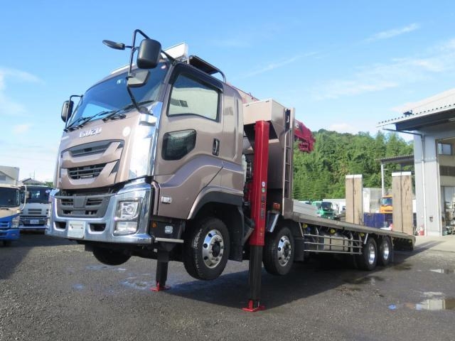 ISUZU GIGA 2019