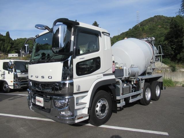 MITSUBISHI SUPER GREAT 2024