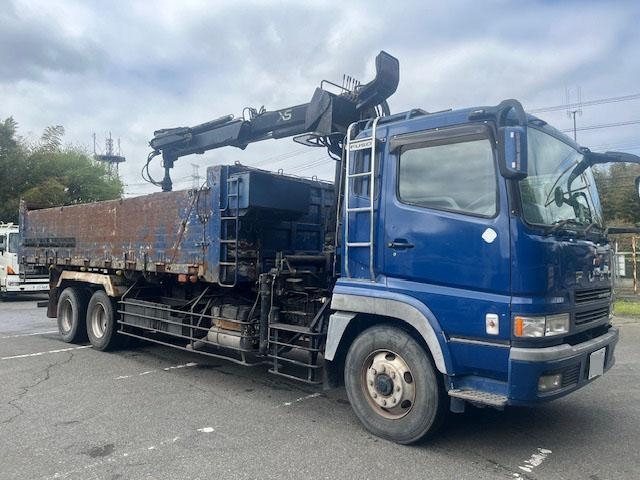 MITSUBISHI SUPER GREAT 2002