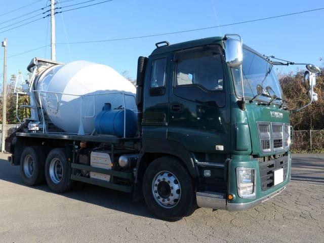 ISUZU GIGA 2017