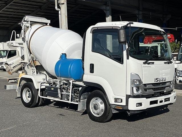 ISUZU FORWARD JUSTON 2022