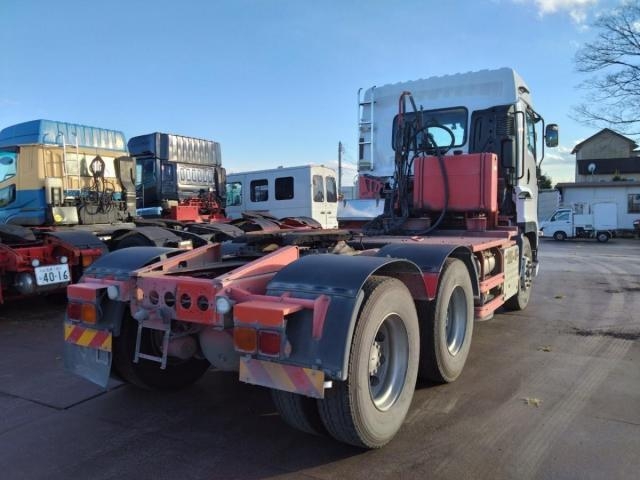 ISUZU GIGA 2019