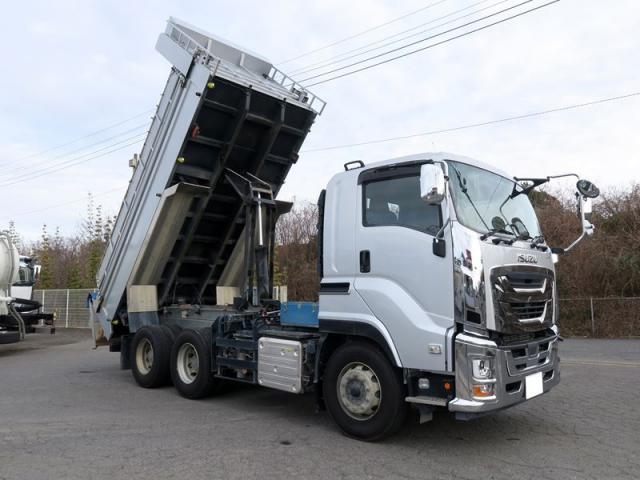 ISUZU GIGA 2022
