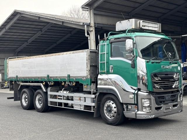 ISUZU GIGA 2016