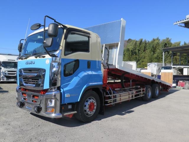 ISUZU GIGA 2022