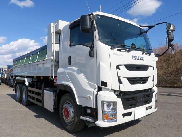 ISUZU GIGA 2020