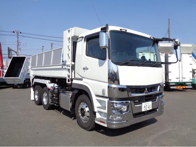 MITSUBISHI SUPER GREAT 2024