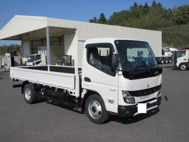 MITSUBISHI CANTER GUTS 2025